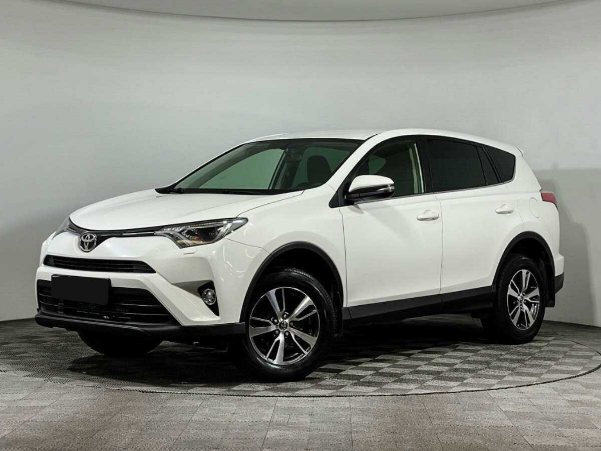 Toyota RAV4 2016 года с пробегом. Посмотреть фото