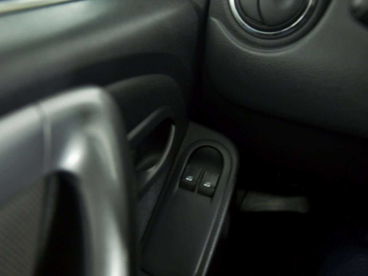 Renault Duster 2012 года с пробегом. Фото: #13