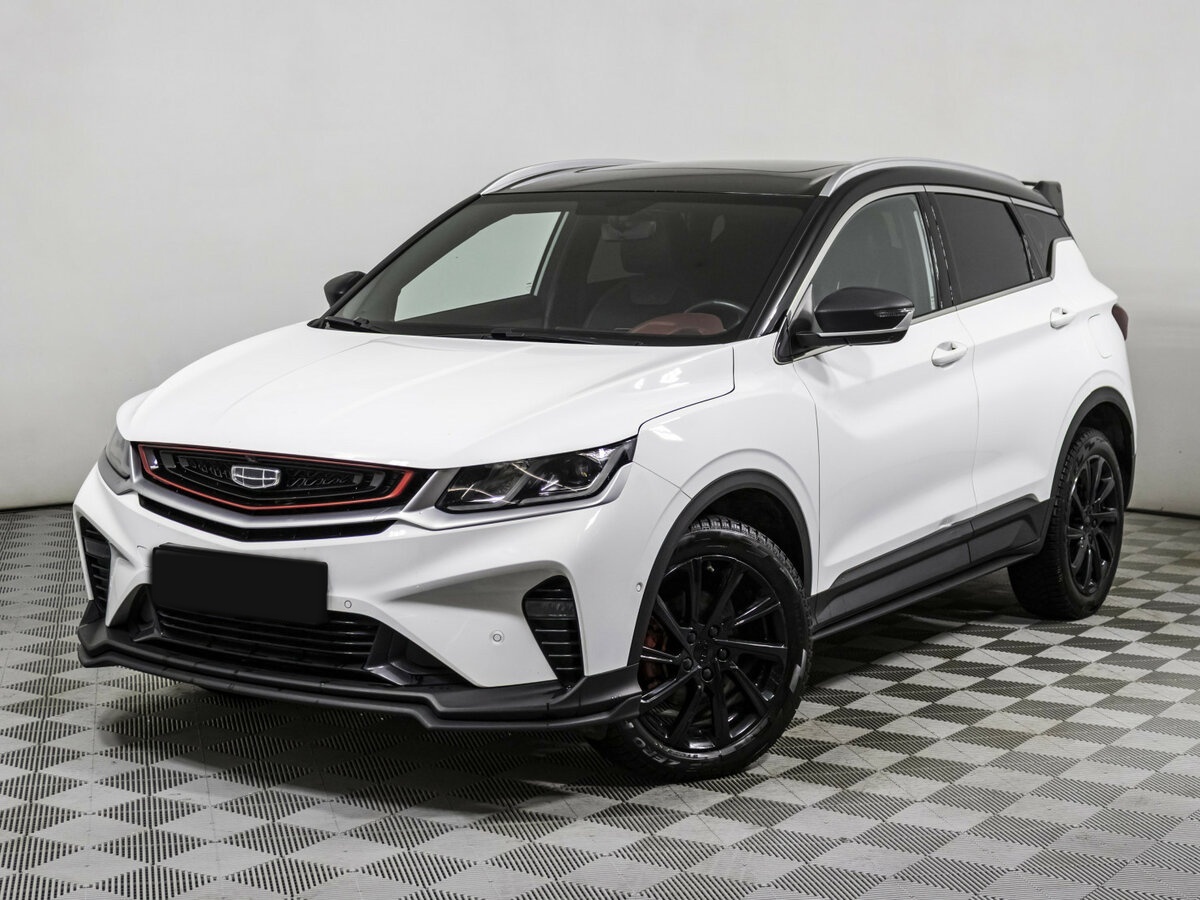 Geely Coolray 2022 года с пробегом. Посмотреть фото