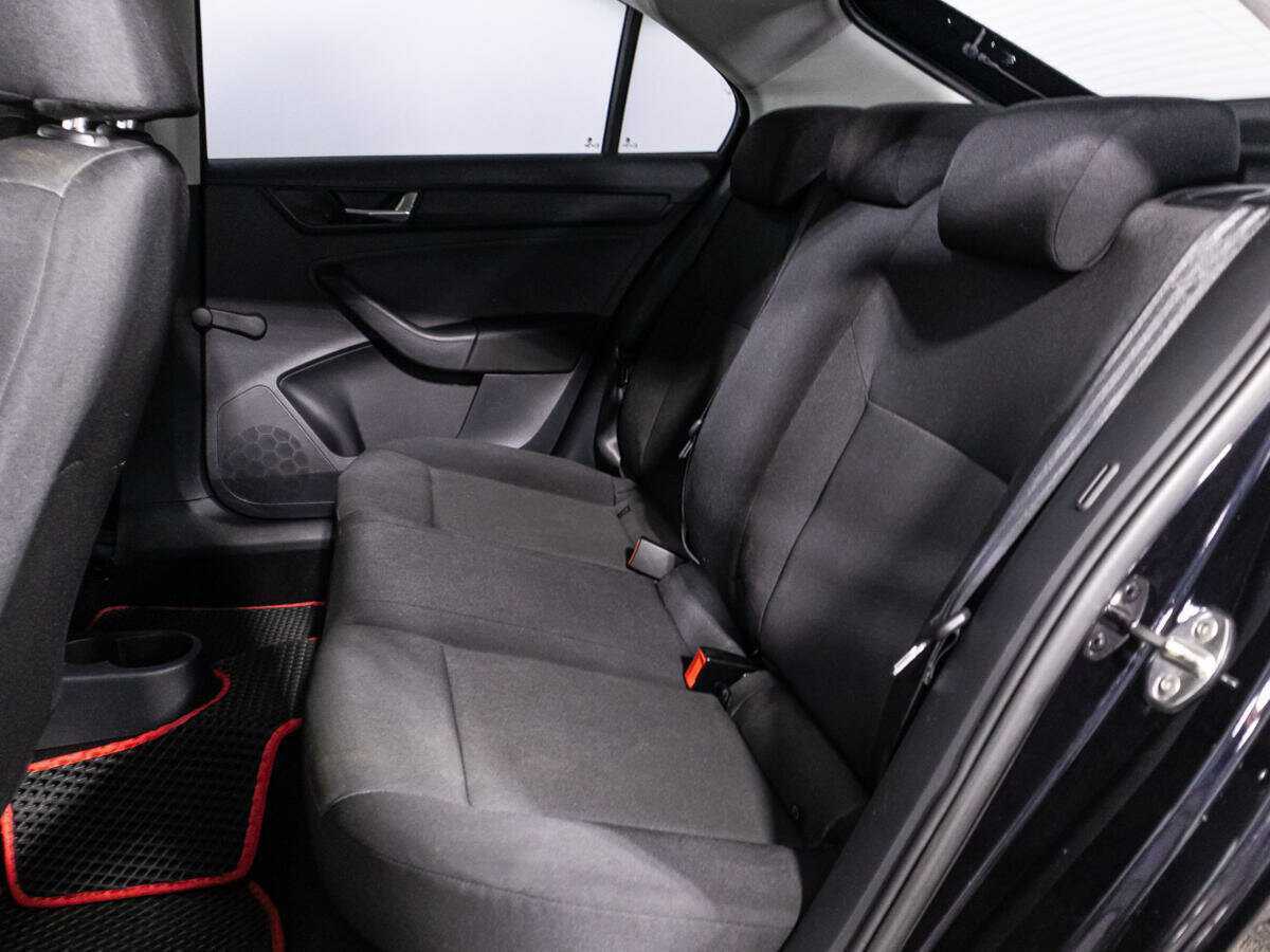 Skoda Rapid 2018 года с пробегом. Фото: #9