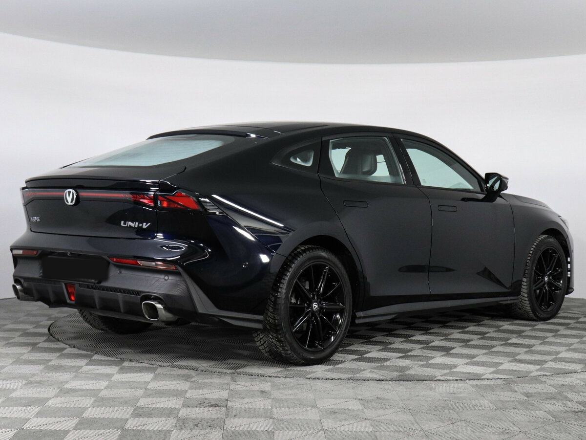 Changan UNI-V 2023 года с пробегом. Фото: #4