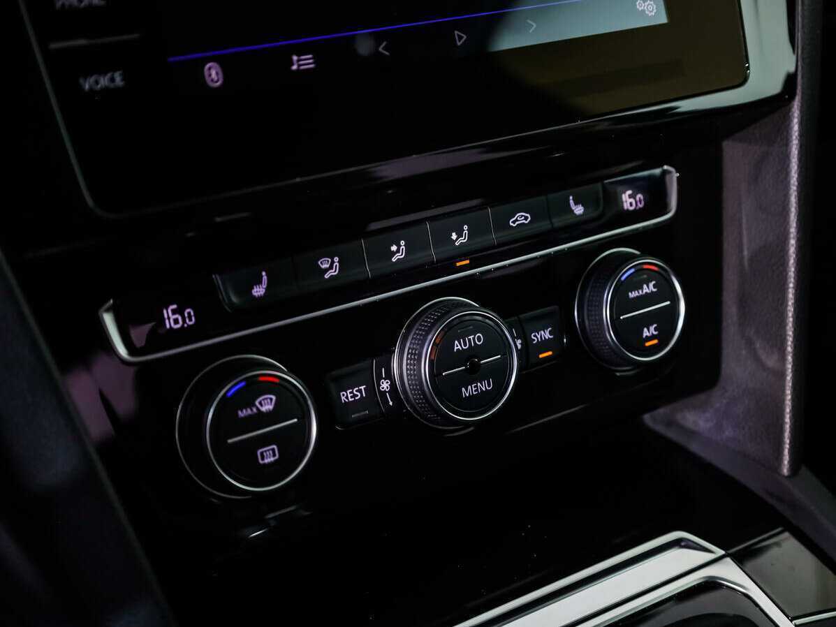 Volkswagen Passat 2017 года с пробегом. Фото: #13