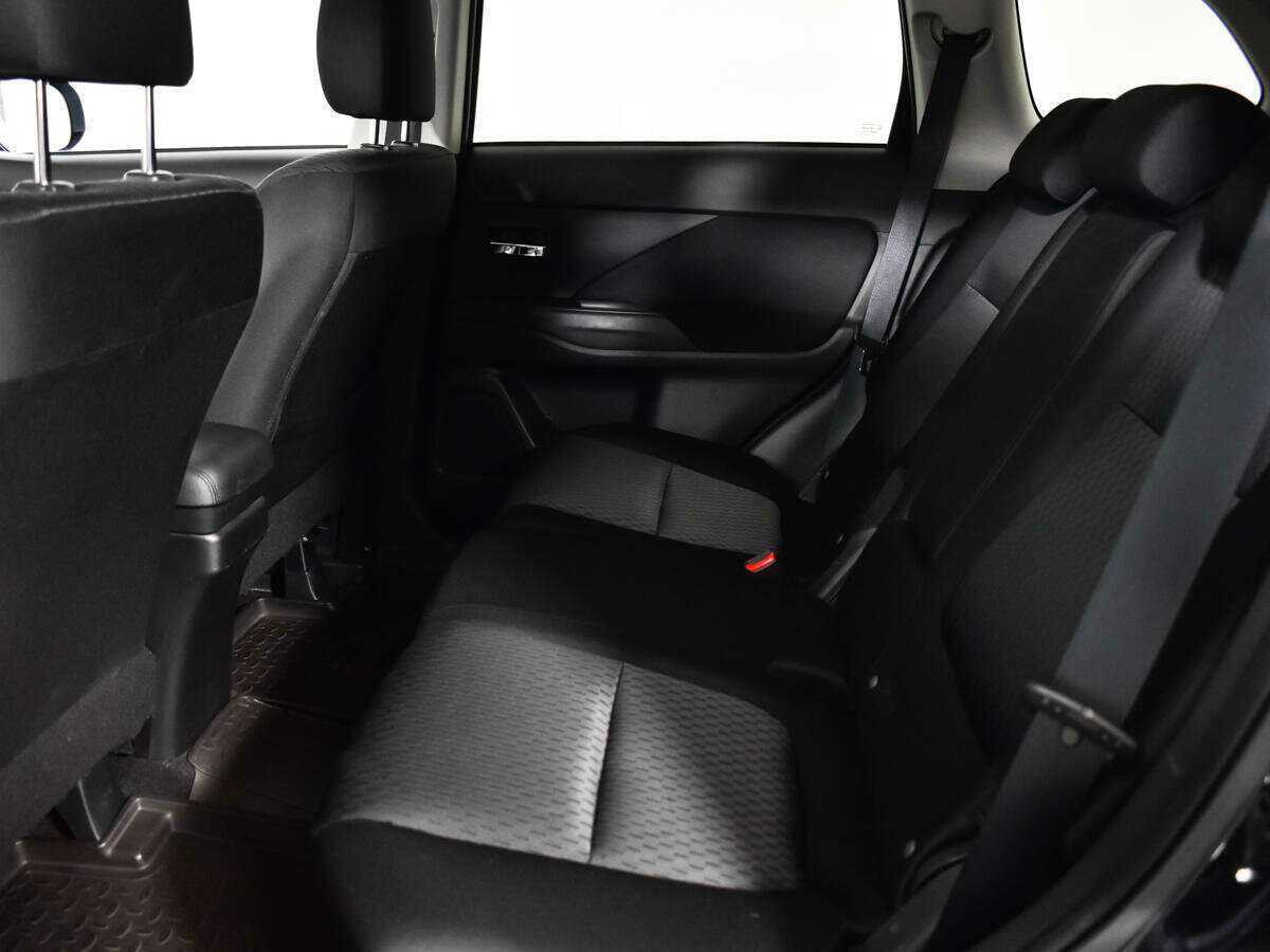 Mitsubishi Outlander 2013 года с пробегом. Фото: #9