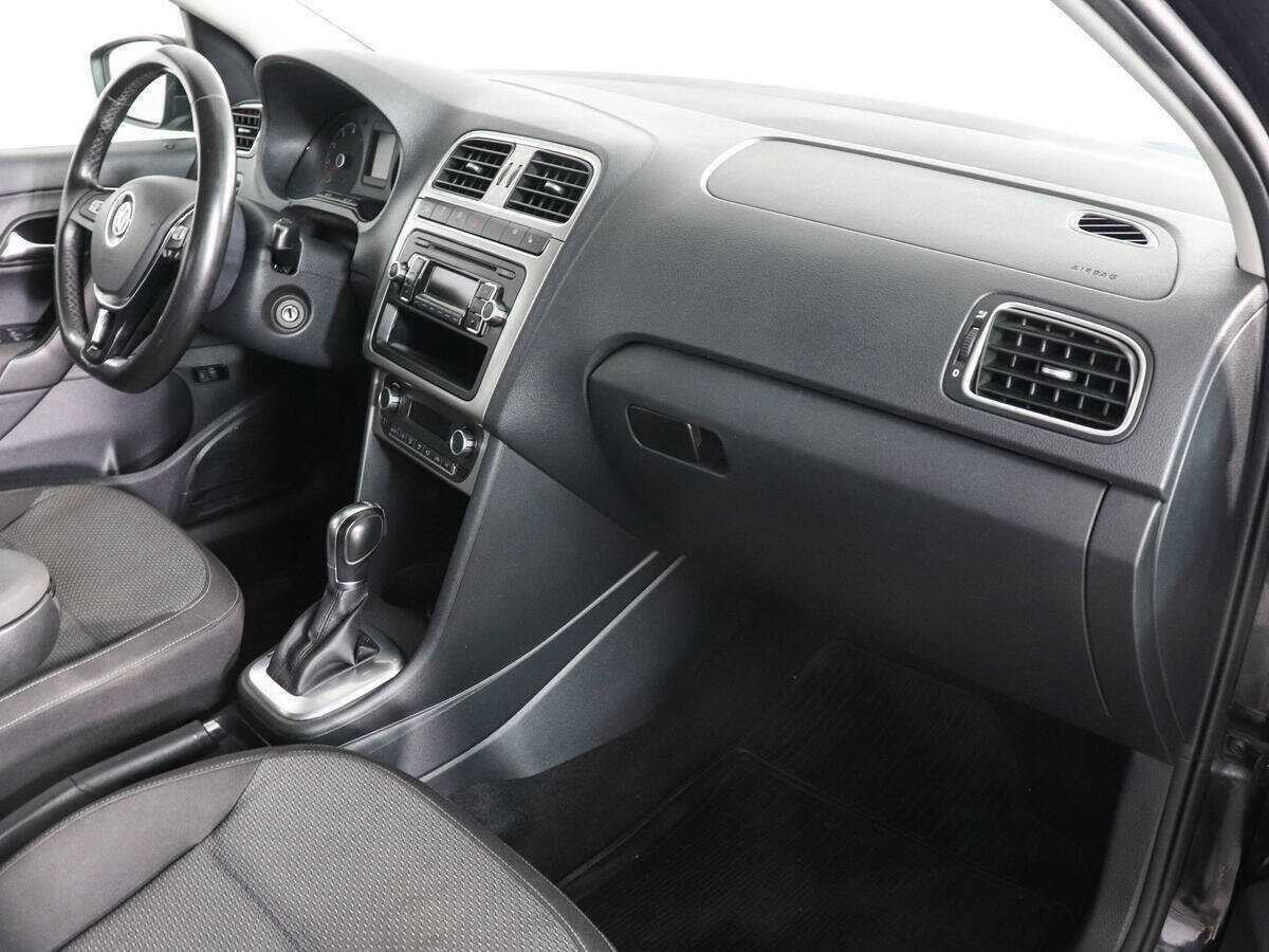 Volkswagen Polo 2017 года с пробегом. Фото: #5