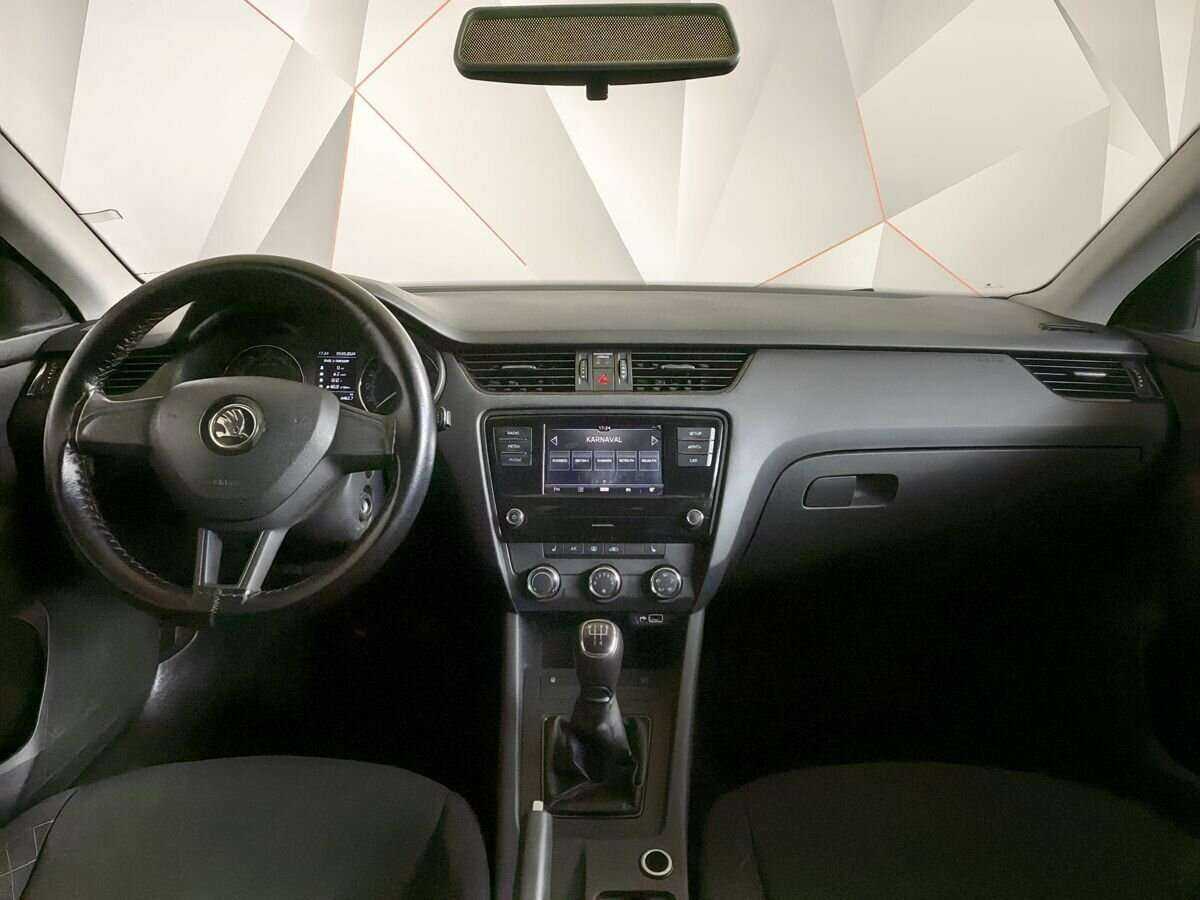 Skoda Octavia 2019 года с пробегом. Фото: #9