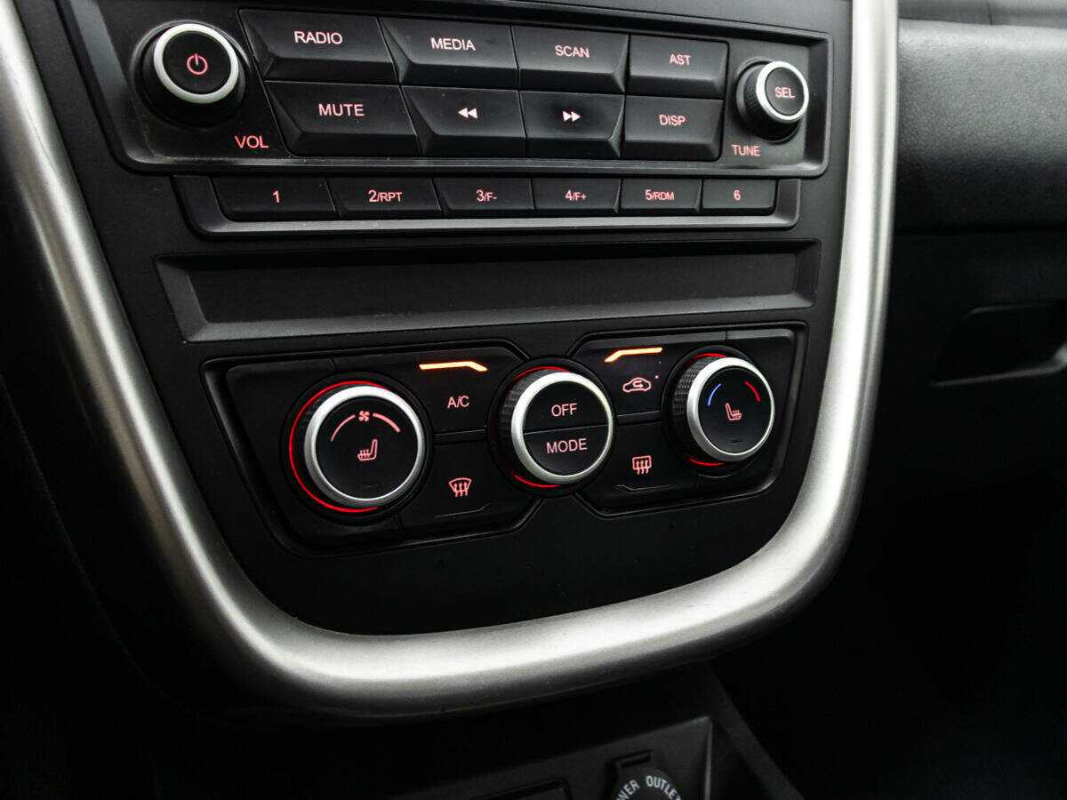 FAW Besturn X80 2019 года с пробегом. Фото: #14