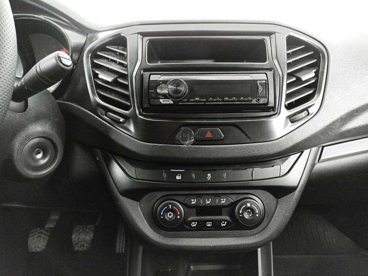 Lada (ВАЗ) Vesta 2021 года с пробегом. Фото: #12