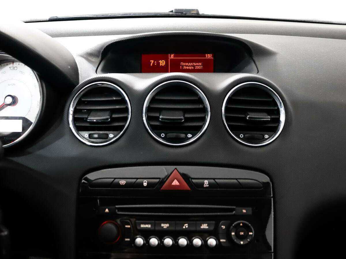 Peugeot 408 2014 года с пробегом. Фото: #12