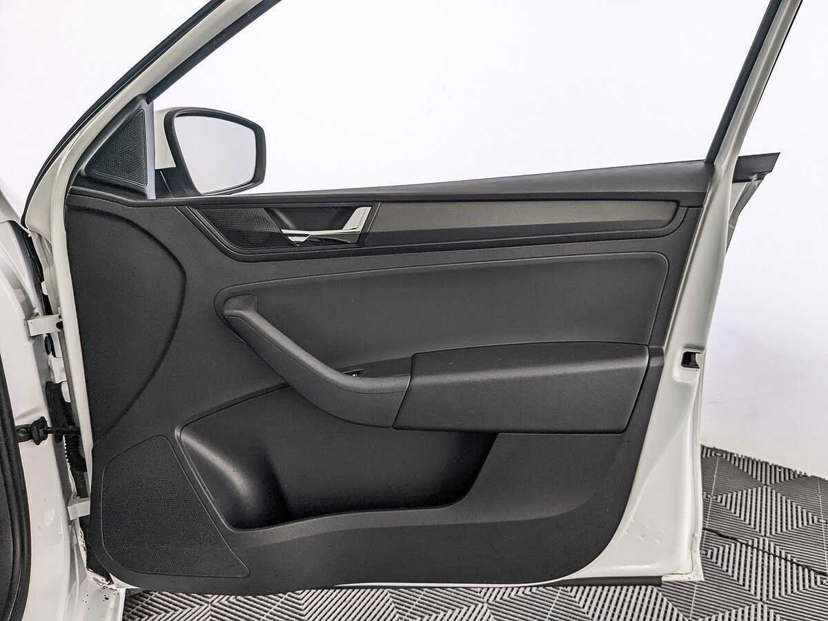 Skoda Rapid 2019 года с пробегом. Фото: #21