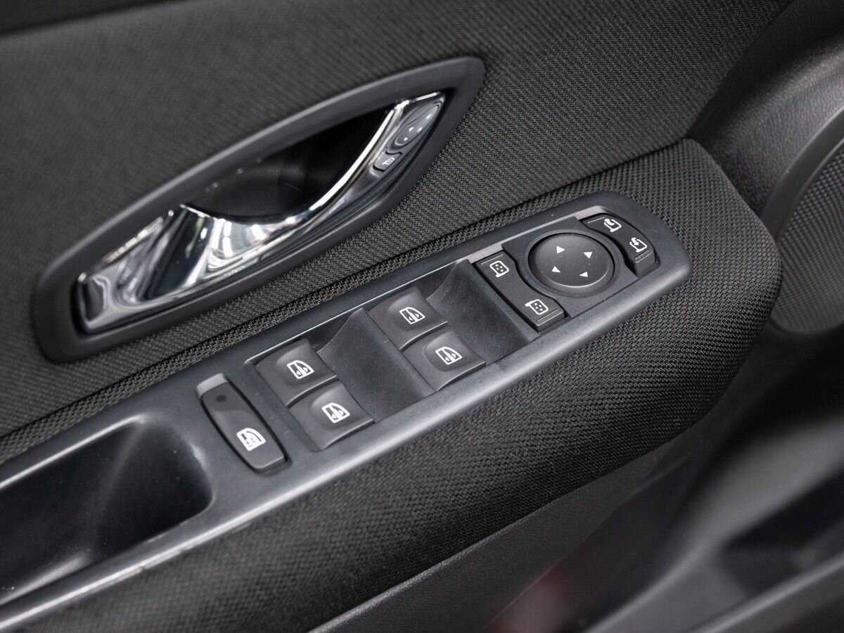 Renault Fluence 2013 года с пробегом. Фото: #17