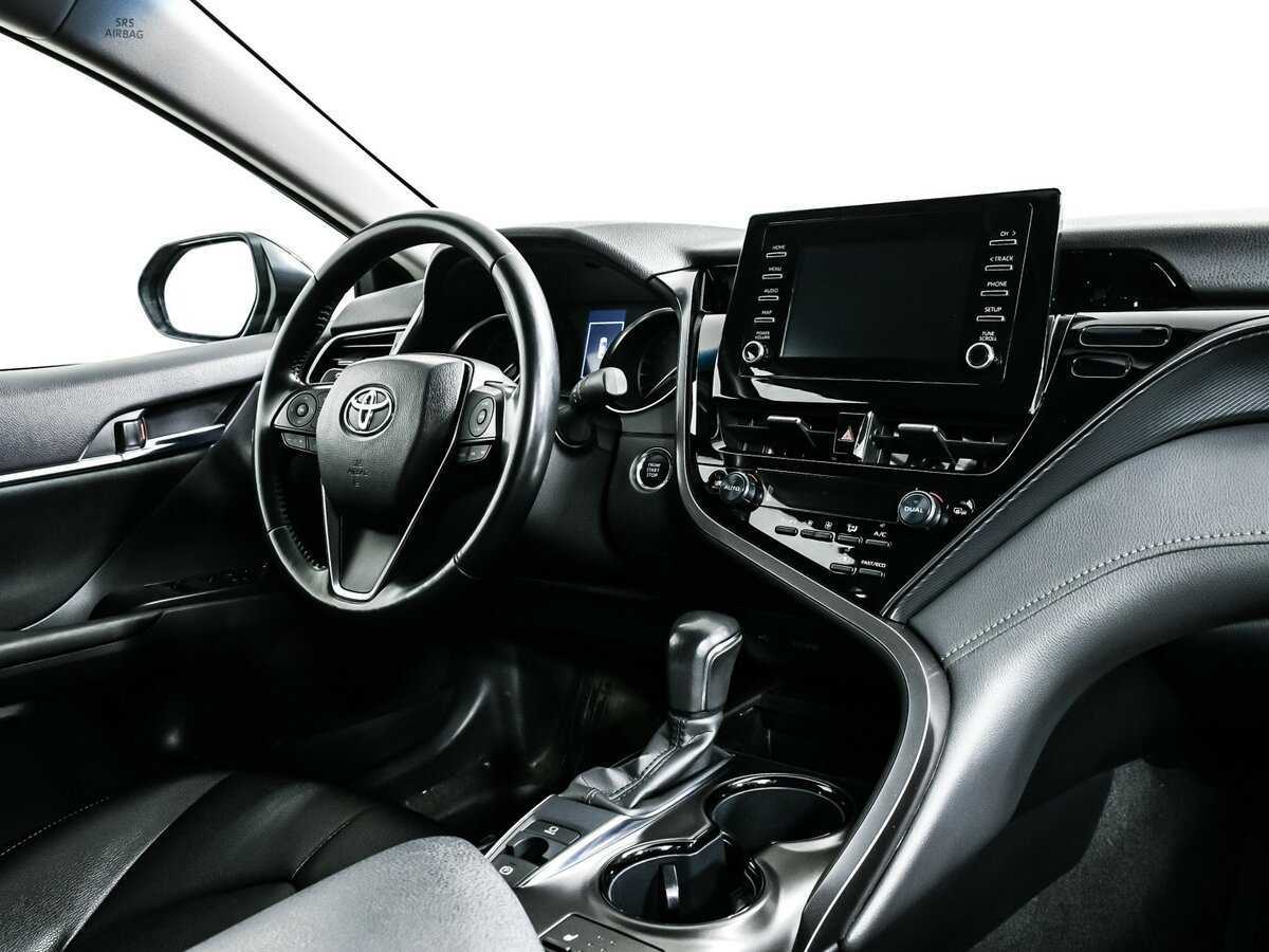 Toyota Camry 2022 года с пробегом. Фото: #8