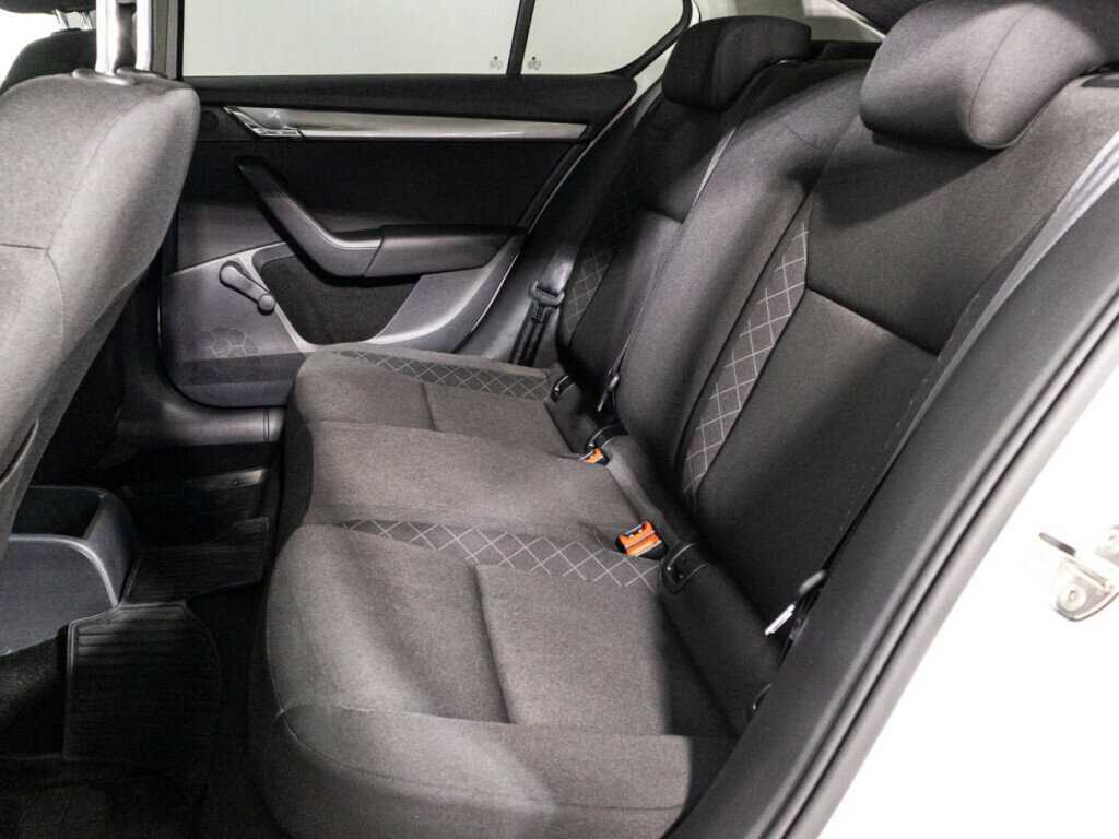 Skoda Octavia 2018 года с пробегом. Фото: #9