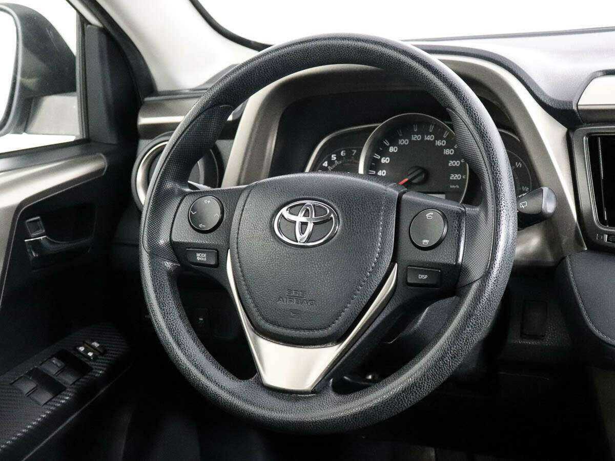 Toyota RAV4 2015 года с пробегом. Фото: #11
