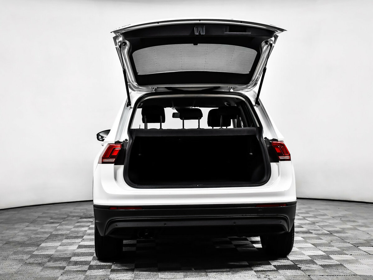 Volkswagen Tiguan 2020 года с пробегом. Фото: #12