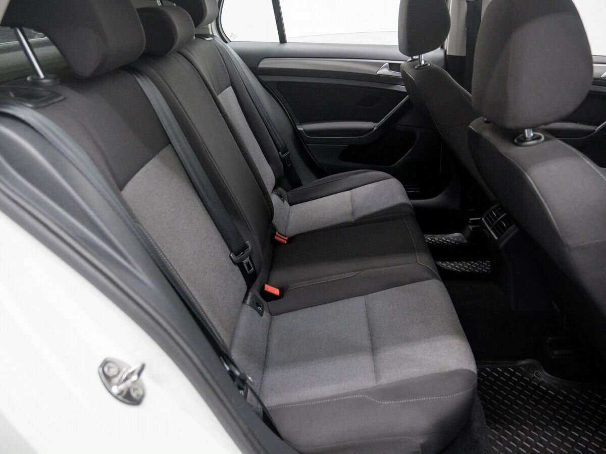 Volkswagen Golf 2014 года с пробегом. Фото: #8