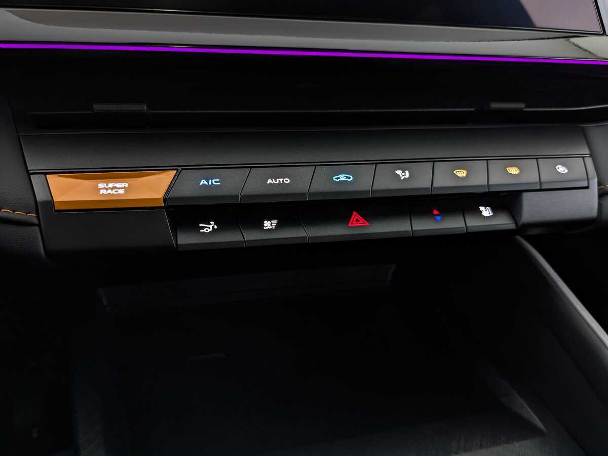 Changan UNI-V 2024 года с пробегом. Фото: #27