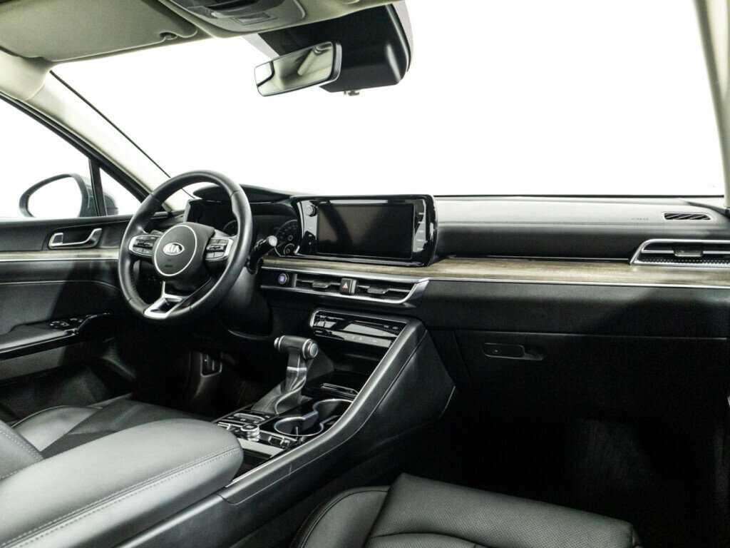 Kia K5 2020 года с пробегом. Фото: #8