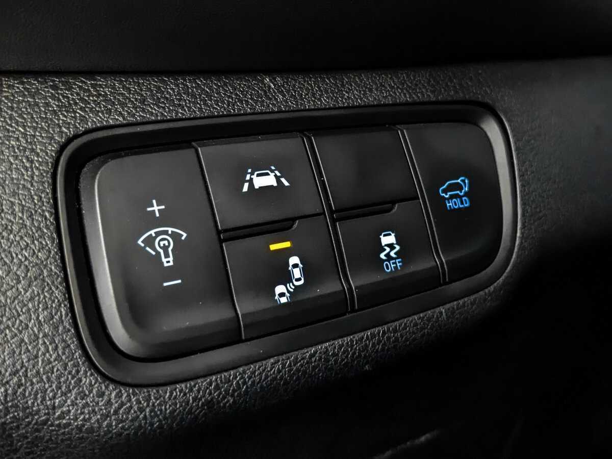 Hyundai Santa Fe 2018 года с пробегом. Фото: #21