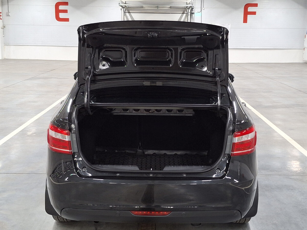 Lada (ВАЗ) Vesta 2018 года с пробегом. Фото: #9