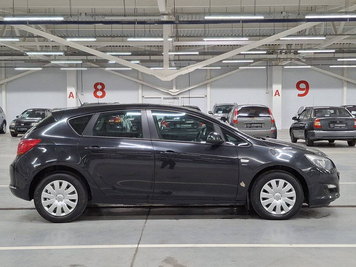 Opel Astra 2013 года с пробегом. Фото: #3