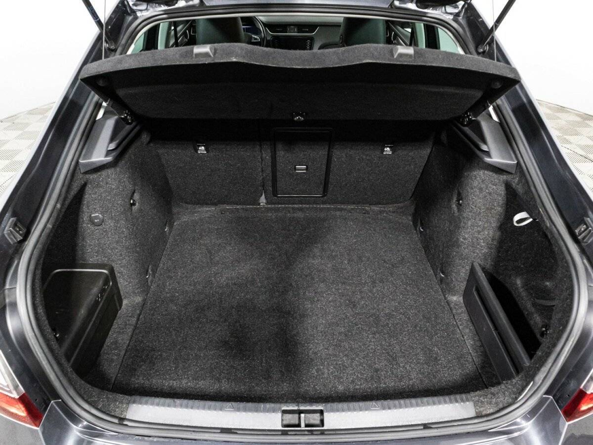 Skoda Octavia 2019 года с пробегом. Фото: #14