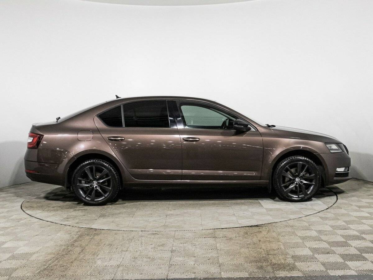 Skoda Octavia 2018 года с пробегом. Фото: #3