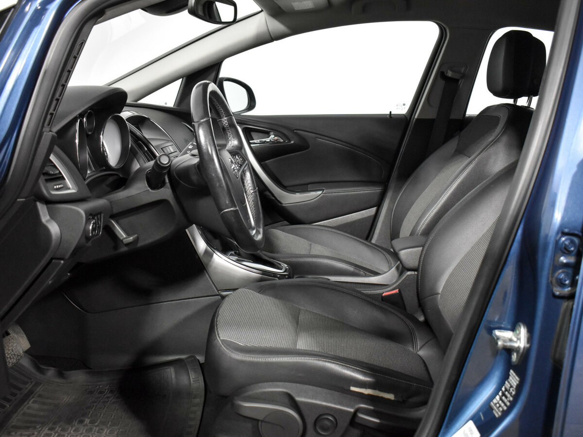 Opel Astra 2013 года с пробегом. Фото: #7