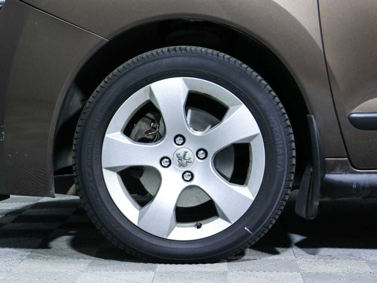 Peugeot 3008 2013 года с пробегом. Фото: #14