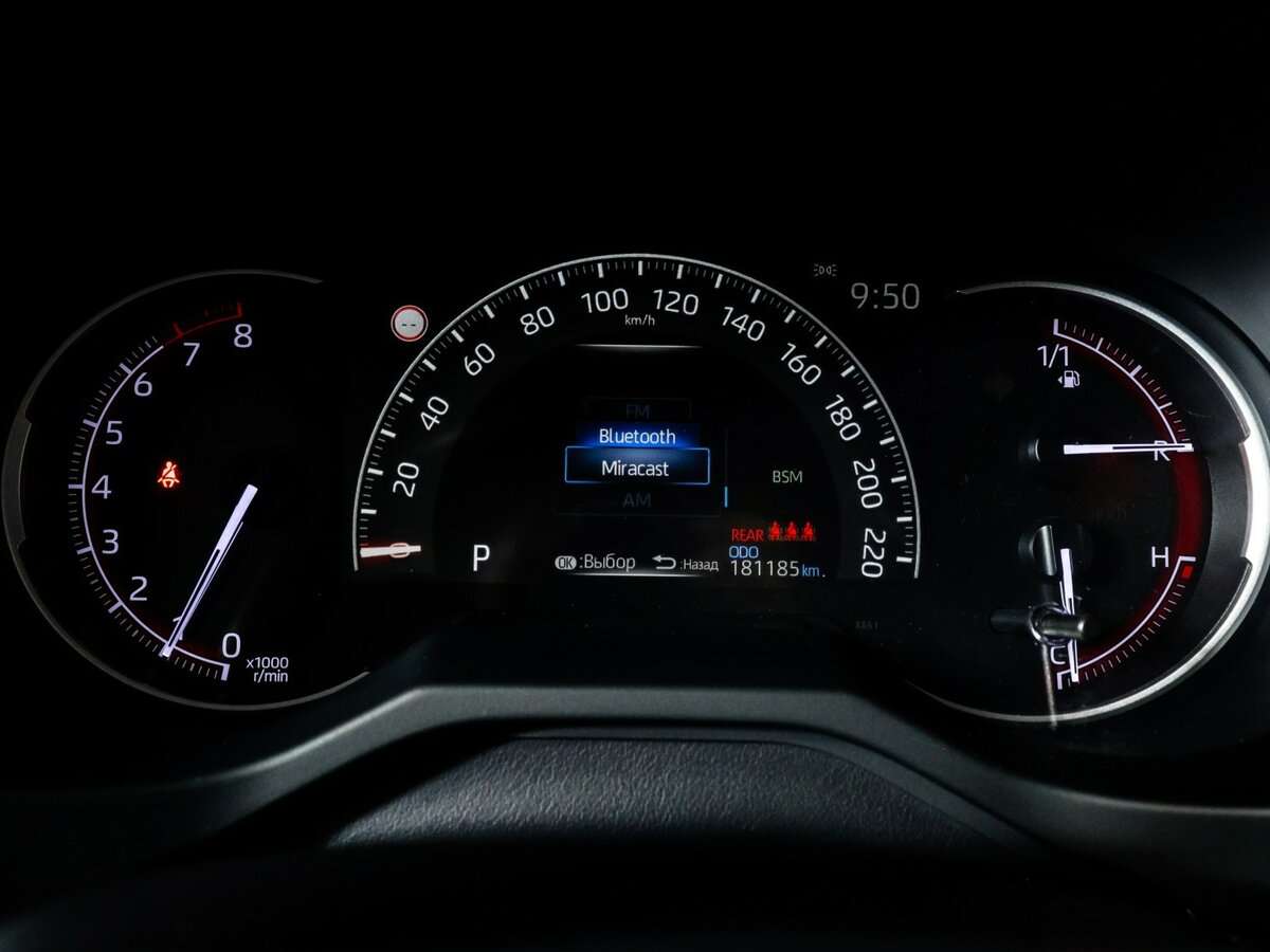 Toyota RAV4 2019 года с пробегом. Фото: #10