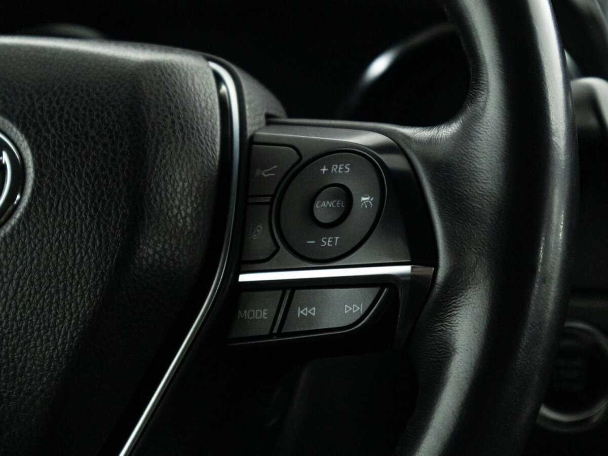 Toyota Camry 2018 года с пробегом. Фото: #23