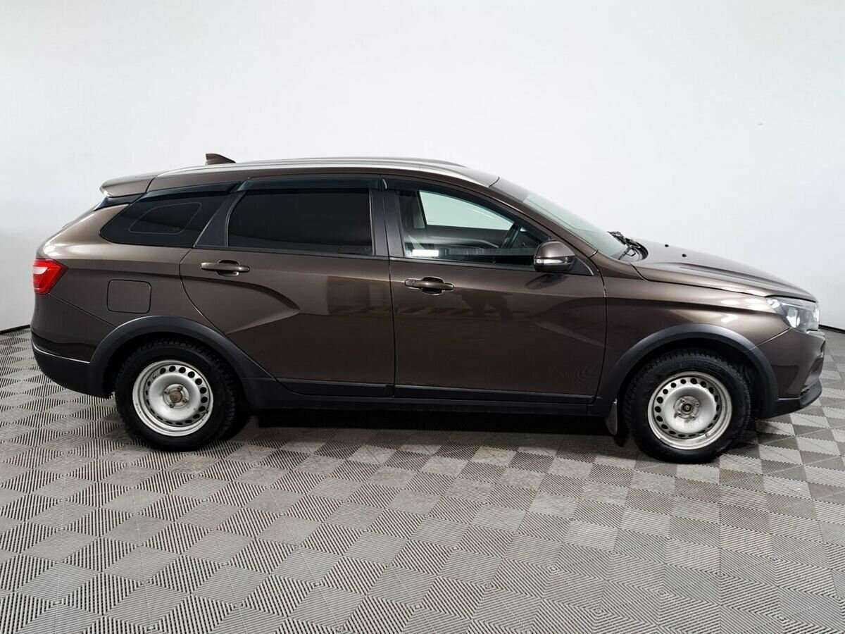 Lada (ВАЗ) Vesta 2017 года с пробегом. Фото: #3