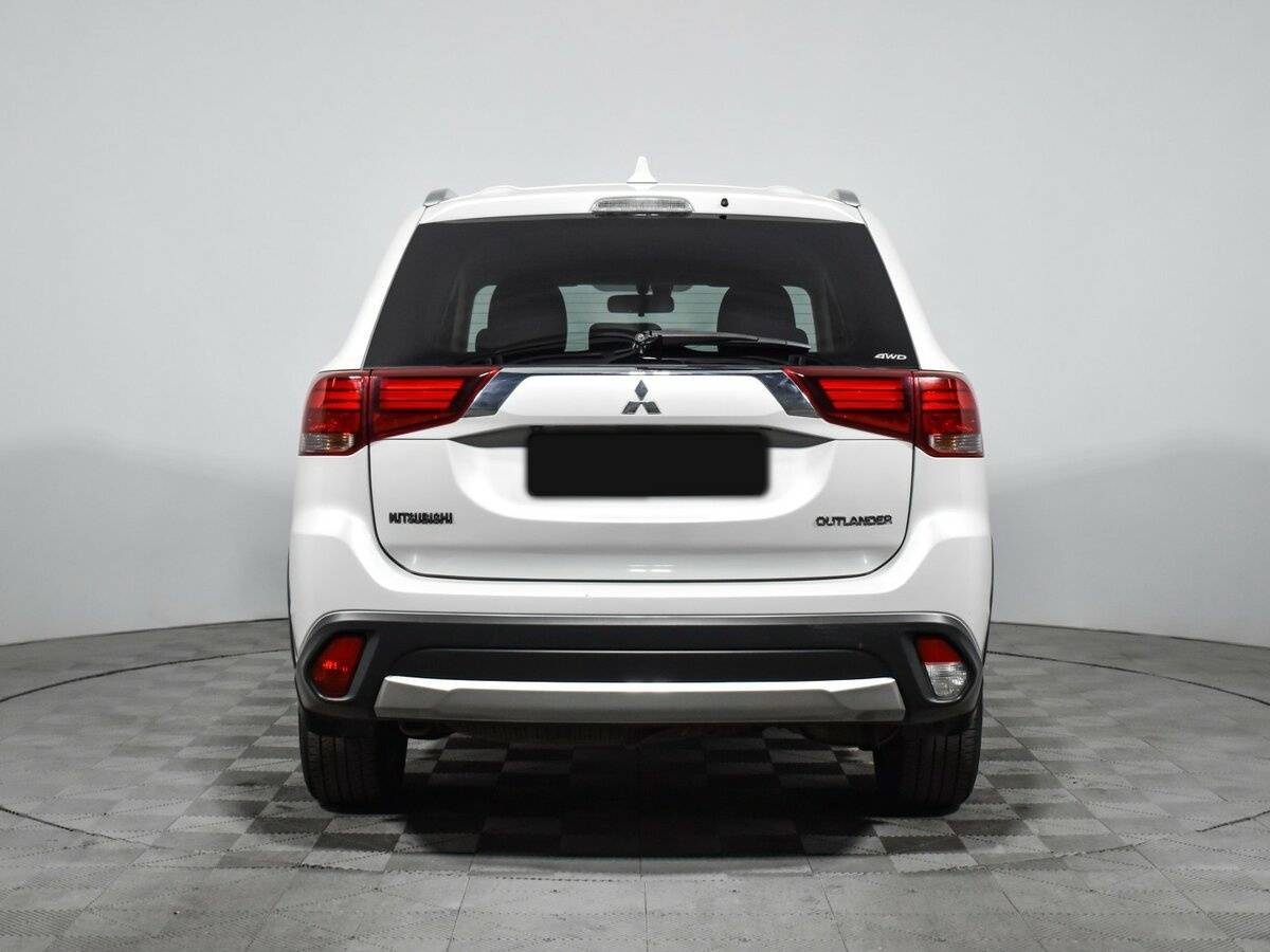 Mitsubishi Outlander 2018 года с пробегом. Фото: #5