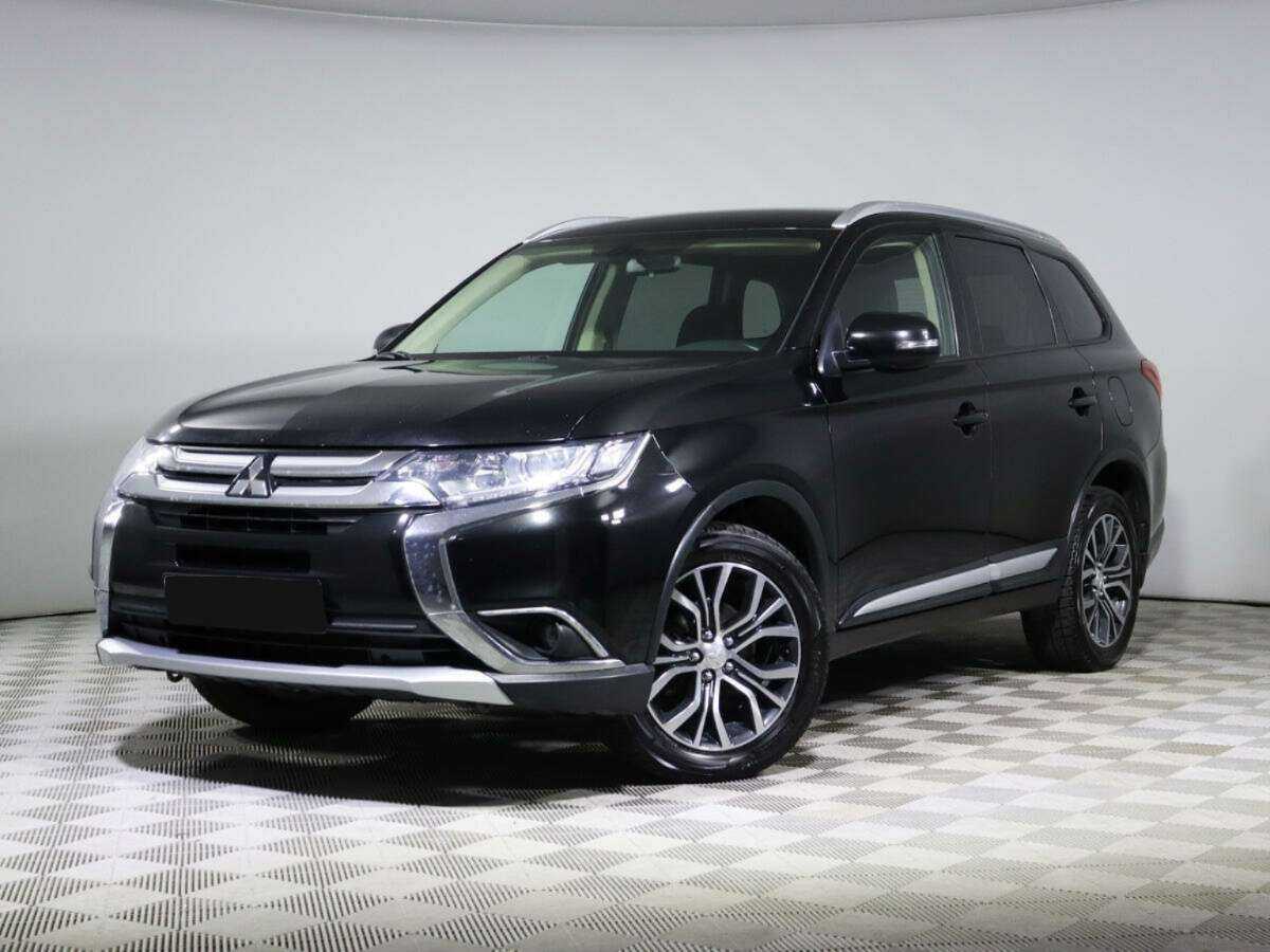 Mitsubishi Outlander 2018 года с пробегом. Фото: #0