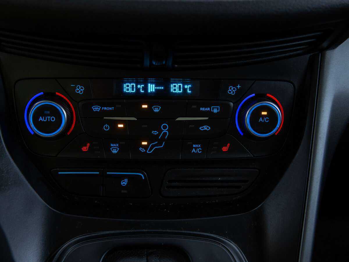 Ford Kuga 2017 года с пробегом. Фото: #9