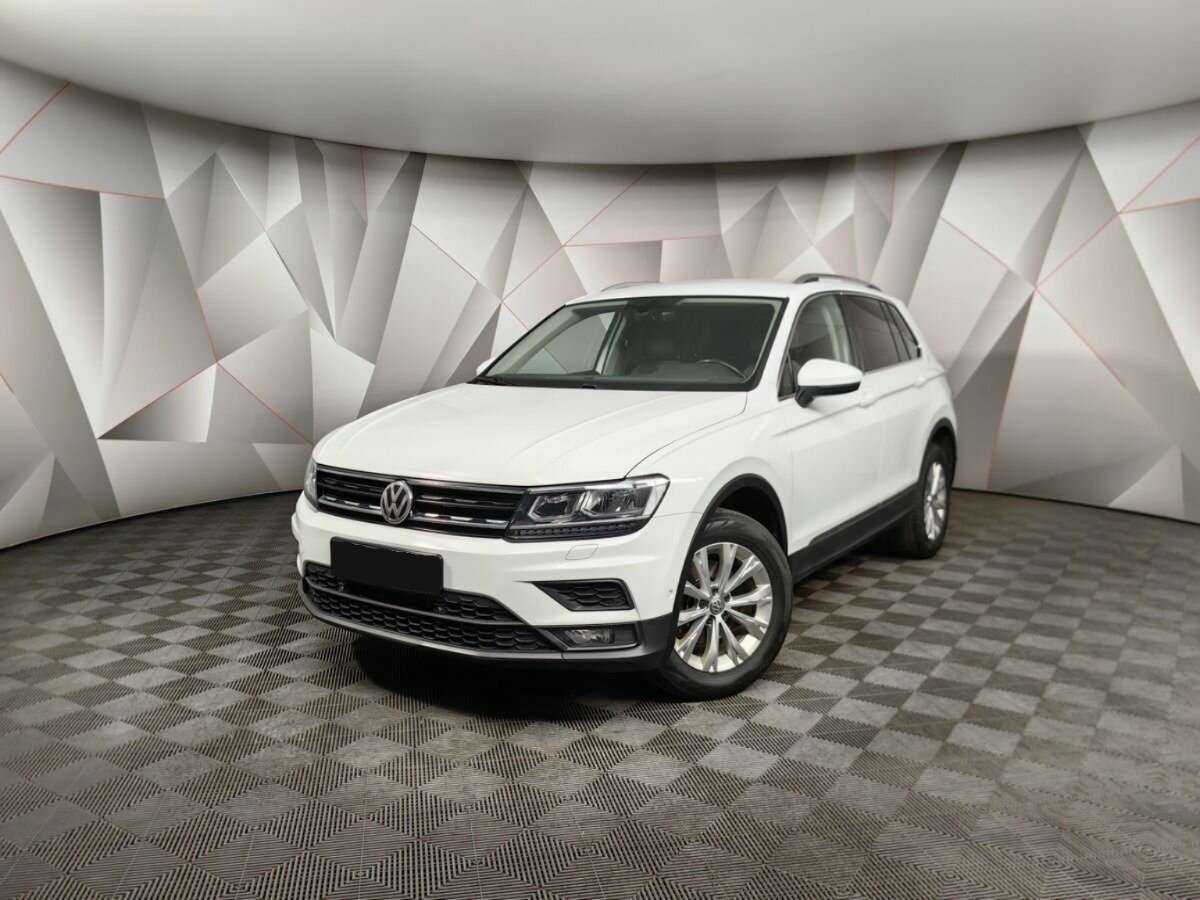 Volkswagen Tiguan 2018 года с пробегом. Посмотреть фото