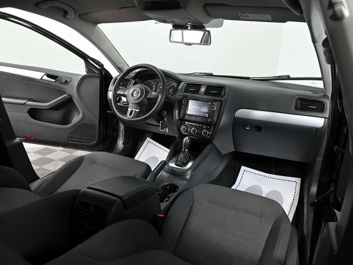 Volkswagen Jetta 2012 года с пробегом. Фото: #4