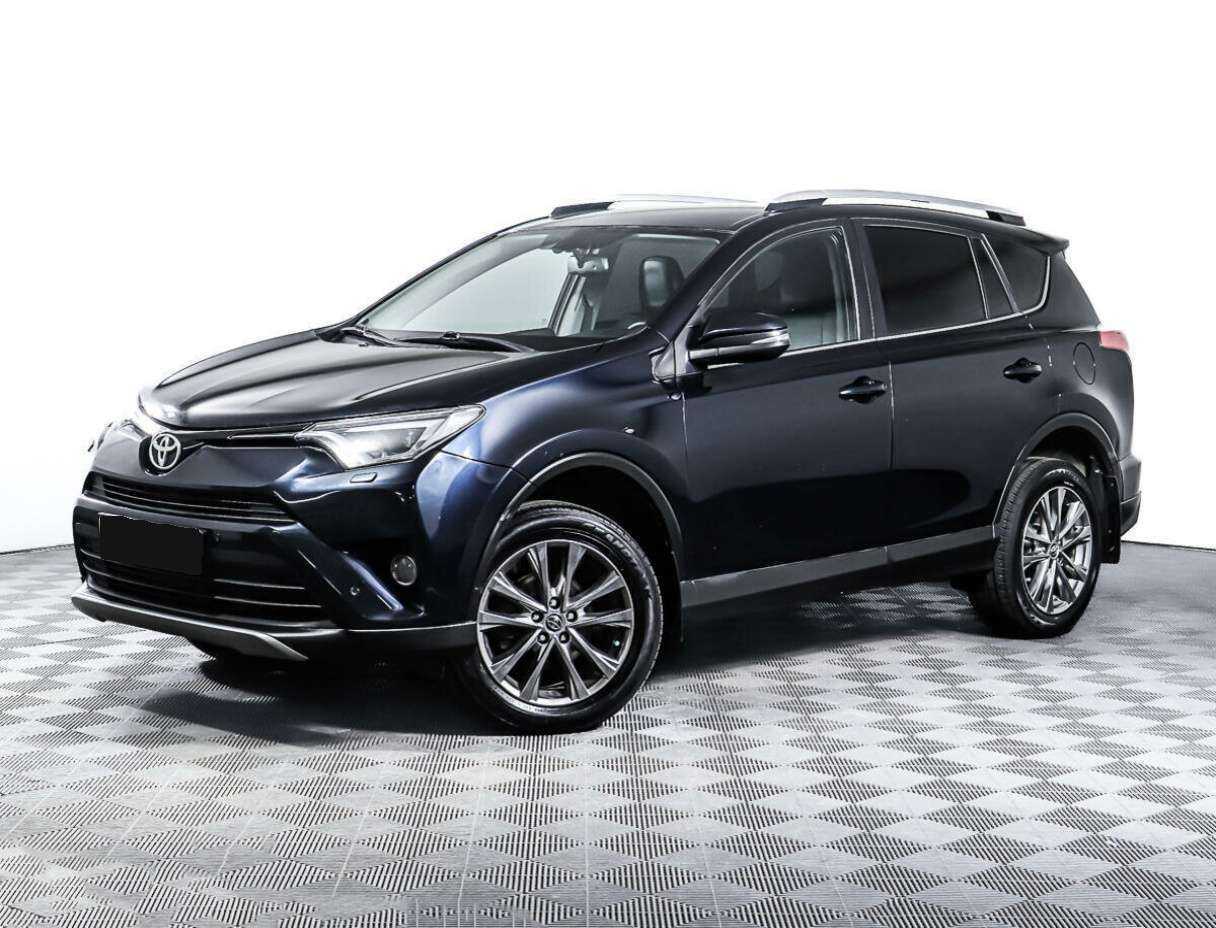 Toyota RAV4 2018 года с пробегом. Посмотреть фото