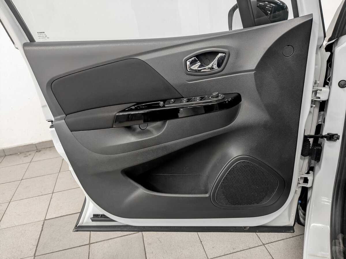 Renault Kaptur 2018 года с пробегом. Фото: #16