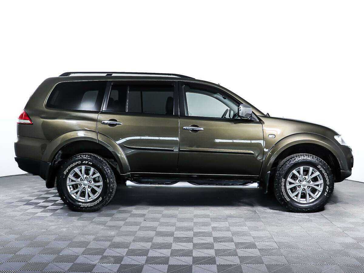 Mitsubishi Pajero Sport 2014 года с пробегом. Фото: #2