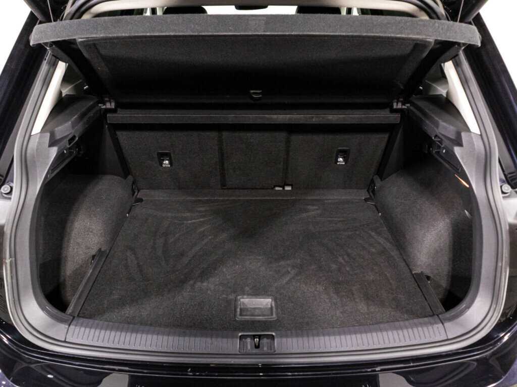 Volkswagen Tiguan 2018 года с пробегом. Фото: #13