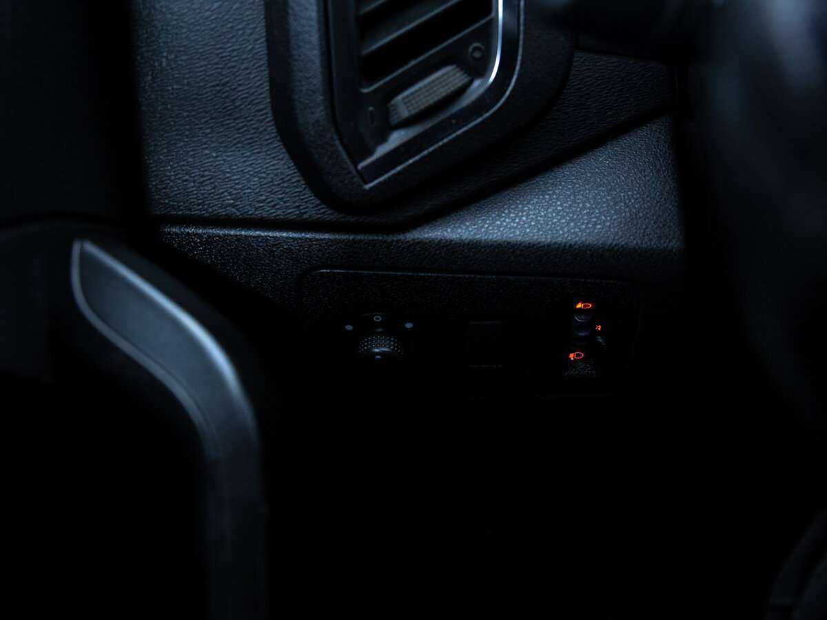 Lada (ВАЗ) XRAY 2017 года с пробегом. Фото: #13