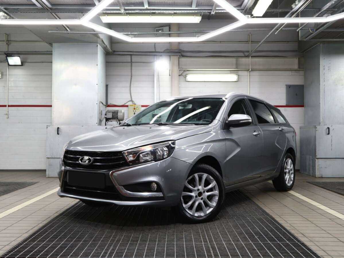 Lada (ВАЗ) Vesta 2020 года с пробегом. Посмотреть фото