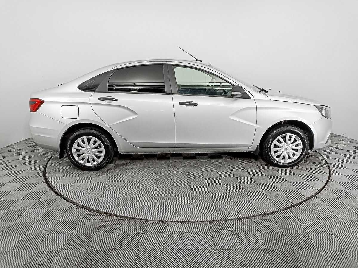 Lada (ВАЗ) Vesta 2018 года с пробегом. Фото: #3