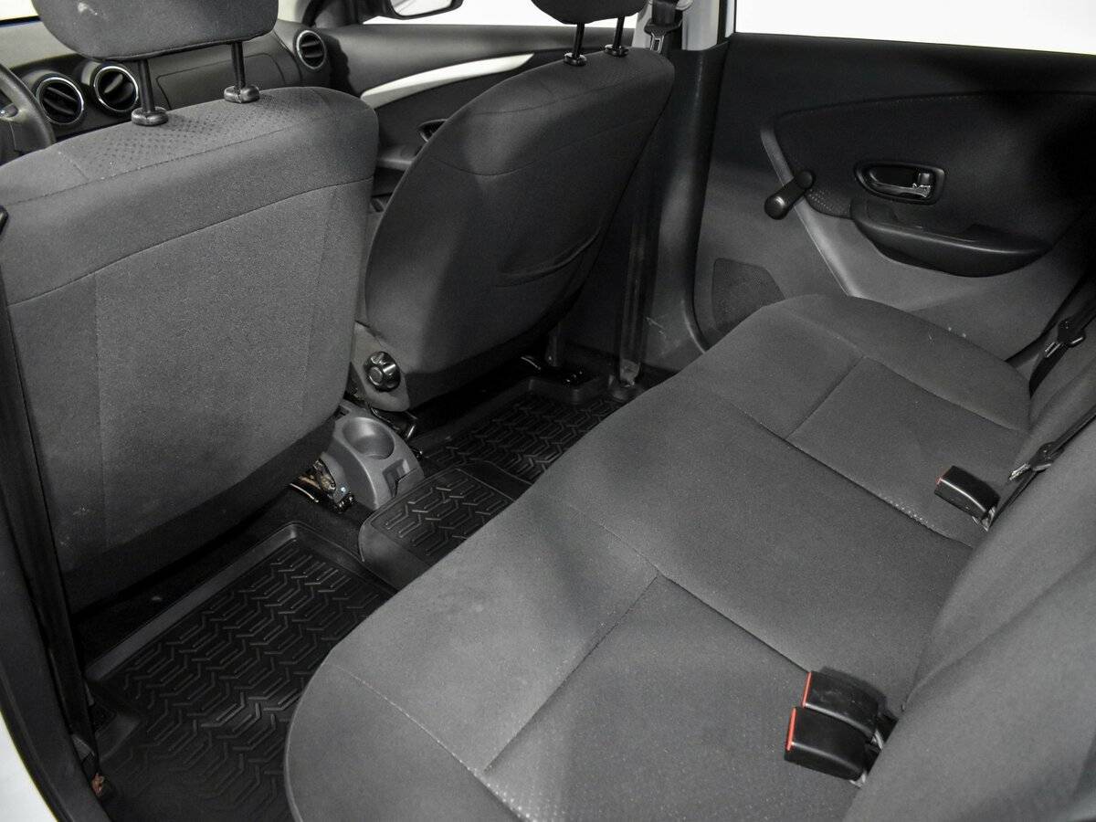 Nissan Almera 2013 года с пробегом. Фото: #11