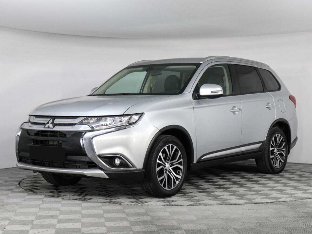 Mitsubishi Outlander 2017 года с пробегом. Посмотреть фото