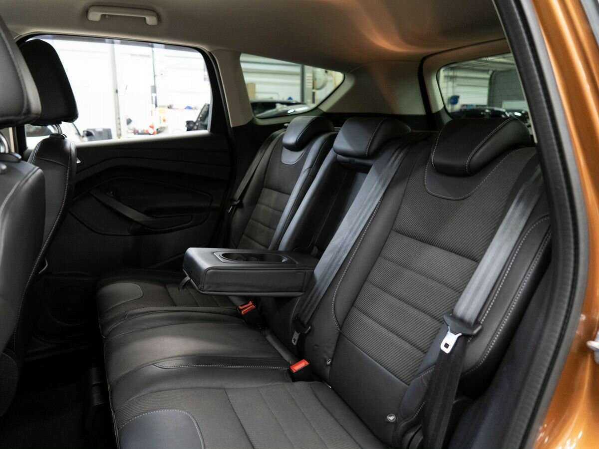 Ford Kuga 2013 года с пробегом. Фото: #5