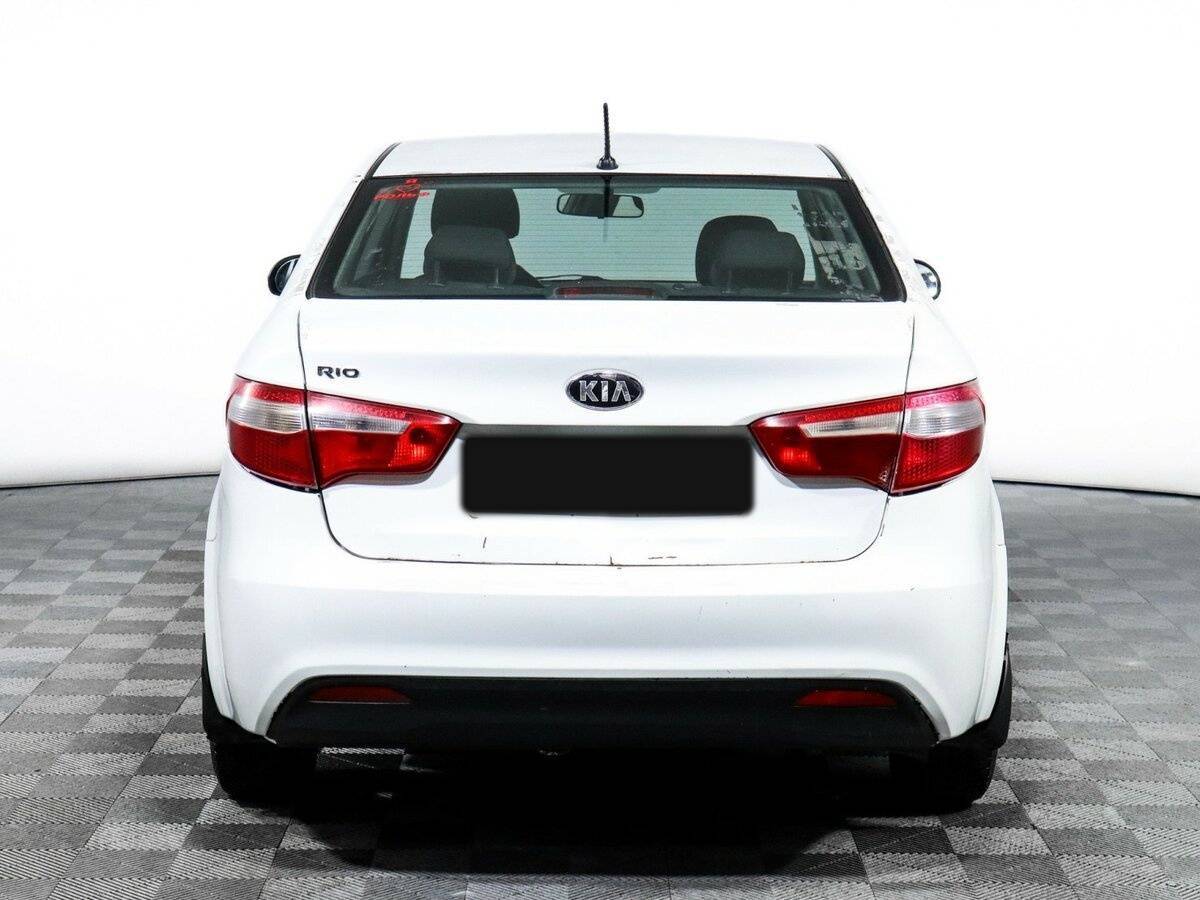 Kia Rio 2013 года с пробегом. Фото: #4