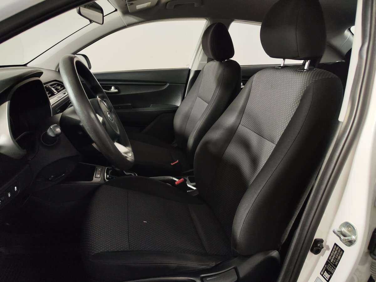 Kia Rio 2021 года с пробегом. Фото: #6