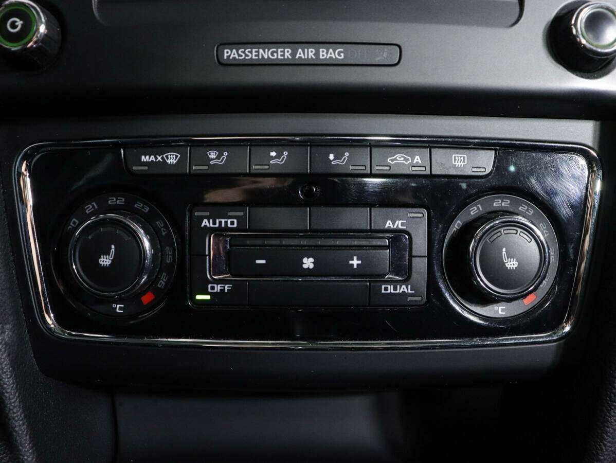 Skoda Superb 2013 года с пробегом. Фото: #19