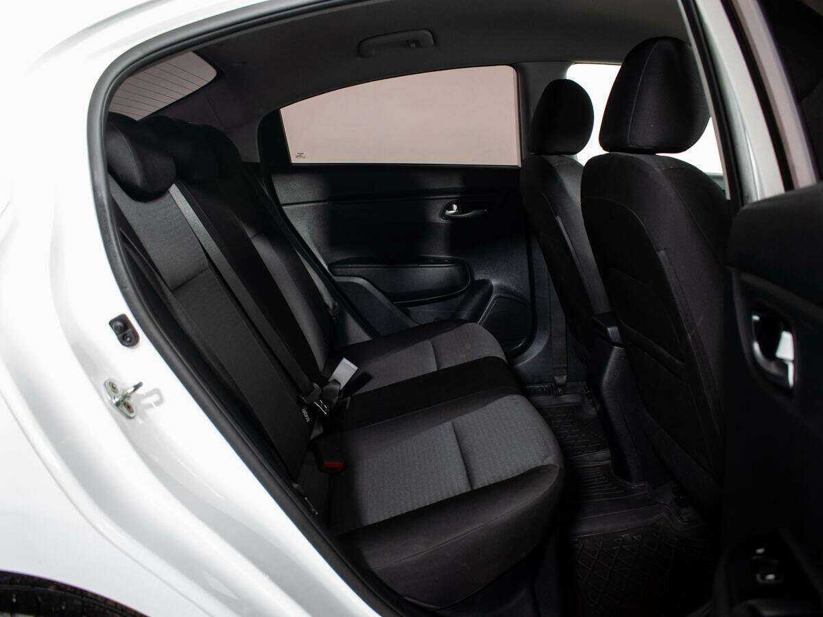 Kia Rio 2021 года с пробегом. Фото: #5